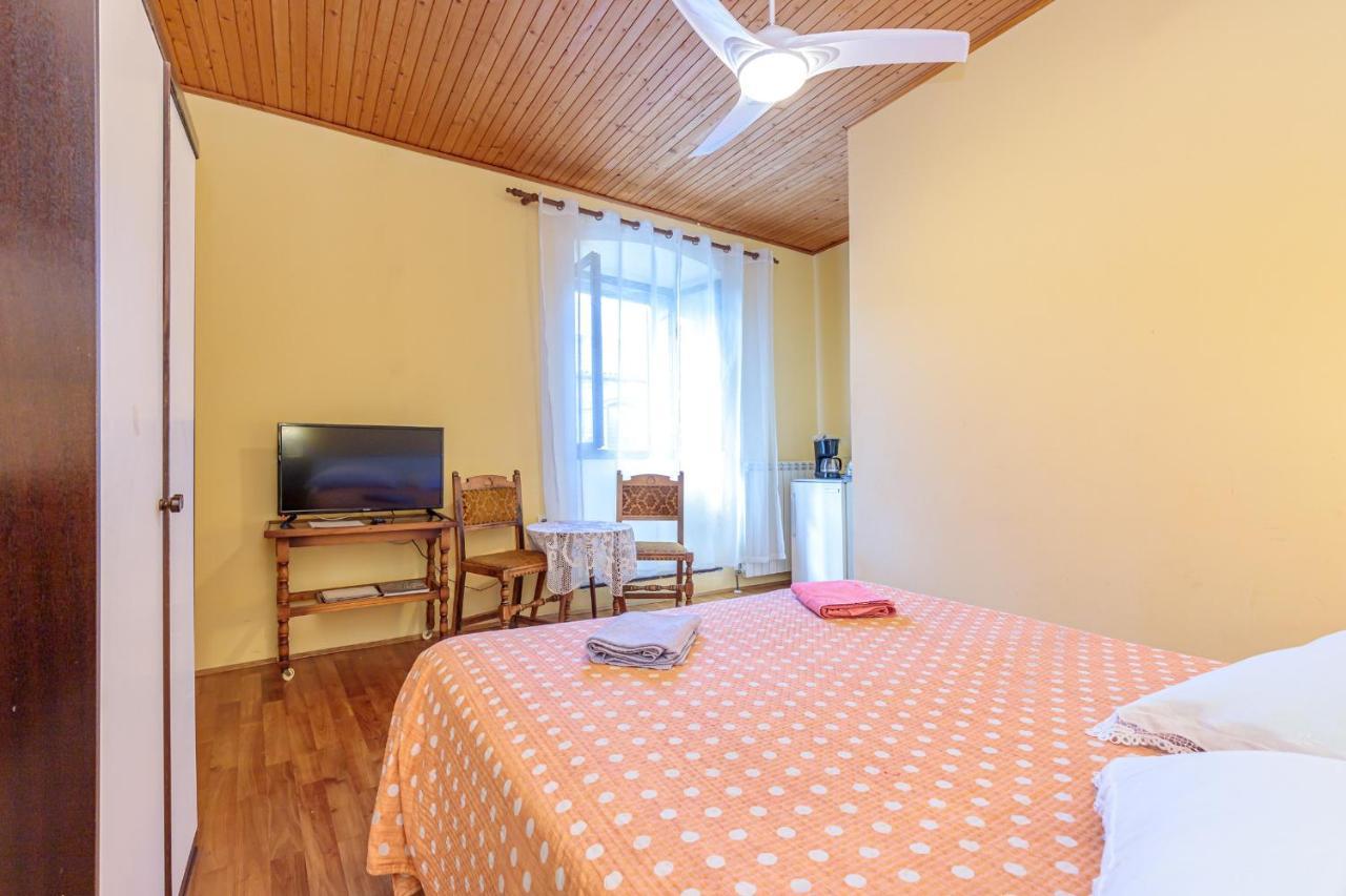 Rooms Nela Hum المظهر الخارجي الصورة